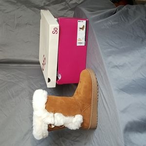 NWT Girls Faux Fur Lined Boots
